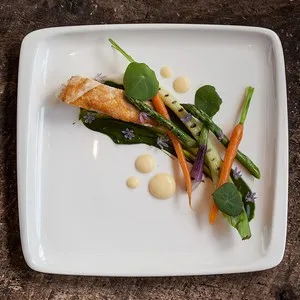 dendom.com/profesionalno-oborudvane-horeca-porcelan-bonna-moove