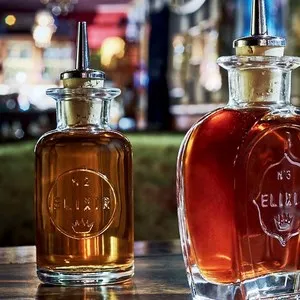 Бутилка за приготвяне на коктейли с наливник кръгла MIXOLOGY 100 мл