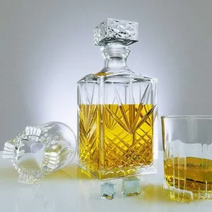 Комплект за уиски шест чаши с гарафа BORMIOLI ROCCO SELECTA