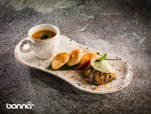 Чиния за десерт или закуска с място за чаша Bonna Grain 25 см