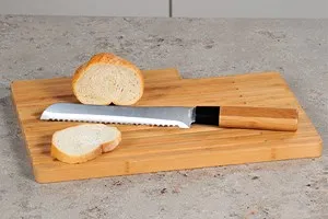 Дъска за рязабе на хляб с нож за хляб