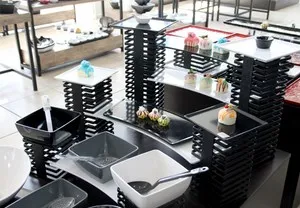 Комплект три броя стойки за изграждане на щанд за блок маса Високи HELLA