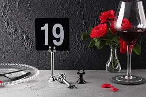 Стойка за табели за блок маса с клипс 7 см 10 см и 21 см
